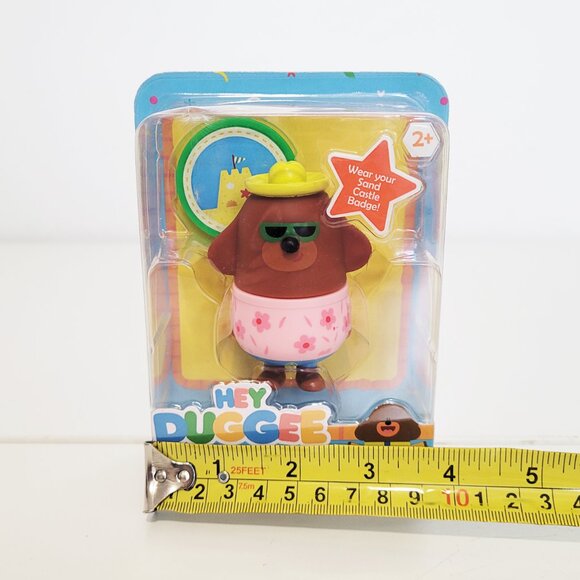 Hey Duggee - Set of 3 Figures Betty, Pirate Duggee and Summer Duggee - BNIB - Picture 8 of 8